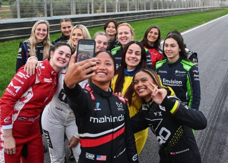 Međunarodni dan žena: Kako Formula E potiče sudjelovanje žena u motosportu