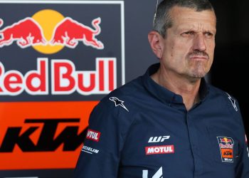 Momčad Guenthera Steinera pruža “naporan spektakl” u njegovoj prvoj MotoGP utrci