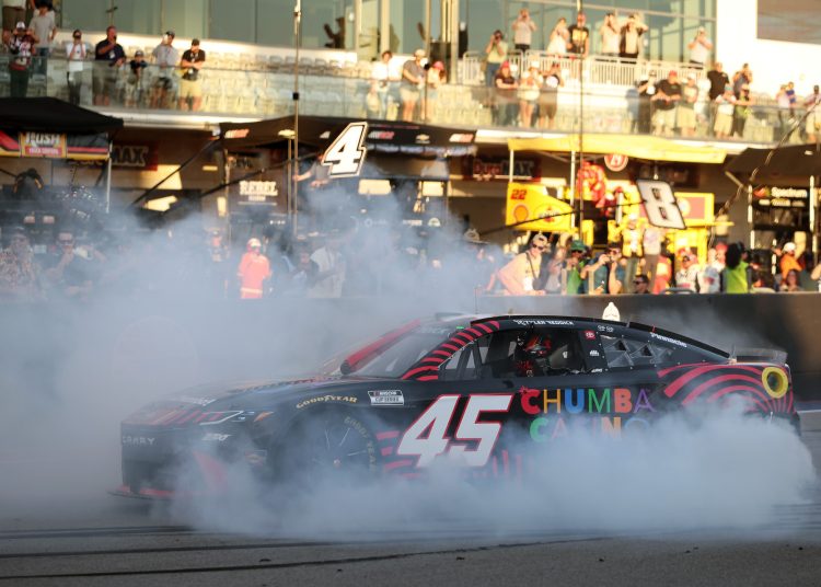 NASCAR vijesti: Tyler Reddick pobijedio SVG u vlastitoj igri