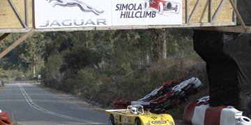 Osjetite miris gume i čujte zvuk motora (čepići za uši uključeni)