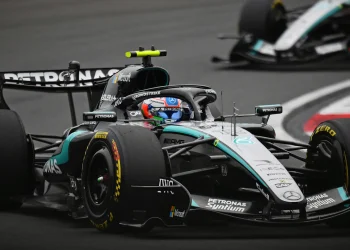 Pogledajte uzbudljivu akciju s Velike nagrade Kine Formule 1 2026. dok Kimi Antonelli ostvaruje debitantsku pobjedu