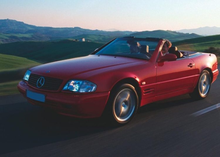 R129 Mercedes-Benz SL320, posljednji redni šestak SL, idealan za kupce s ograničenim budžetom