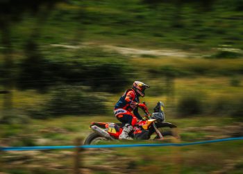 Sanders pobjeđuje Schareinu za jednu sekundu u Prologu