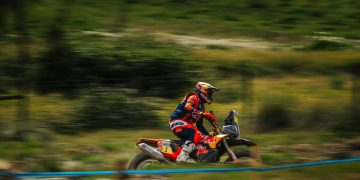 Sanders pobjeđuje Schareinu za jednu sekundu u Prologu