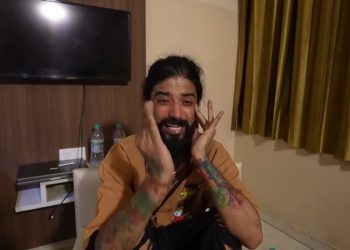 Šokantan pad tijekom prijenosa uživo YouTubera Anuraga Dobhala