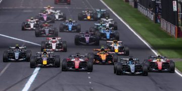 Vozači F1 zabrinuti zbog nesreća na startu utrke, politika im stvara prepreke