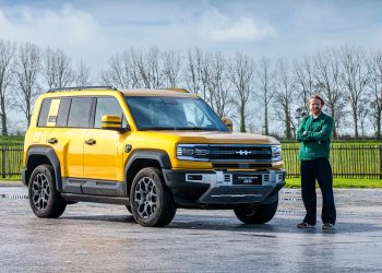 Vozimo kineski Defender snage 677 KS