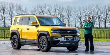 Vozimo kineski Defender snage 677 KS