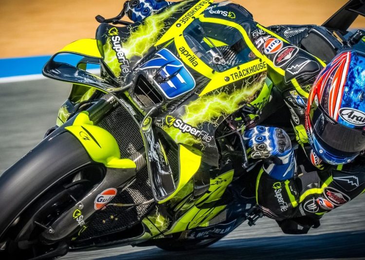 Aprilia vodi ispred Ducatija u ponedjeljak