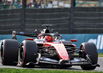 Charles Leclerc poziva Ferrari na utrku: ‘Ostali nisu na odmoru’