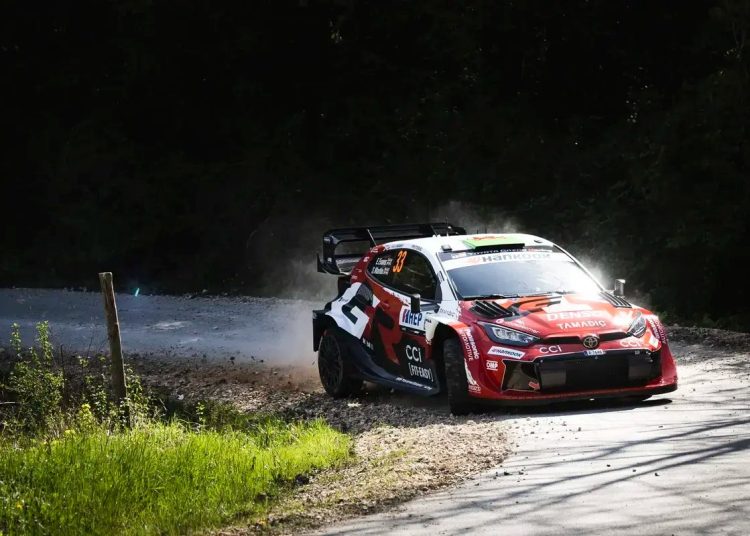 Dramatičan zaokret u šampionskoj utrci Dramatičan zaokret u šampionskoj utrci