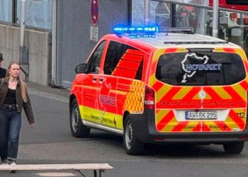 Hitna pomoć na stazi aktivira crvenu zastavu tijekom utrke Maxa Verstappena na Nurburgringu