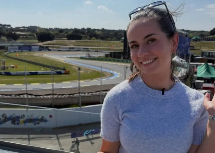 Jake Dennis: “O dragi Bože, tko ti je dao mikrofon?”: Alexa Rendell otkrila Jakeovu reakciju na nju kao voditeljicu