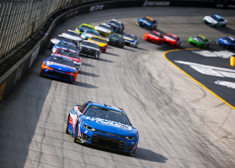 Jeremy Mayfield tvrdi da je NASCAR izgubio ‘Jug’