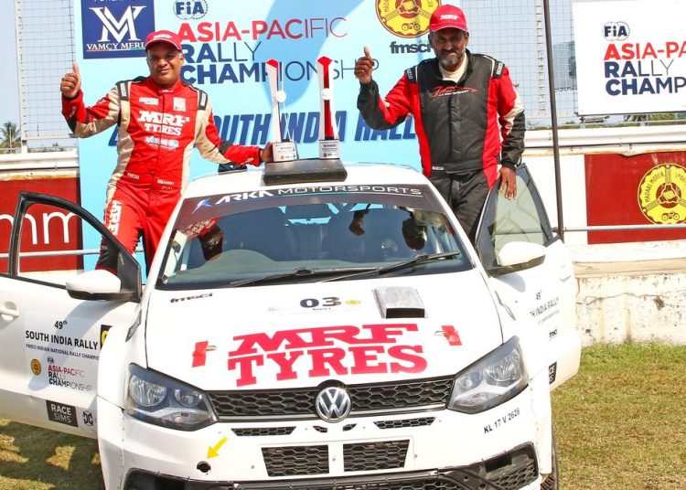 Karna Kadur pobjednik relija Južne Indije unatoč kvaru turbo motora