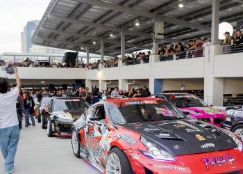 Larry Chen pomaže vratiti najveće okupljanje automobila u Long Beachu