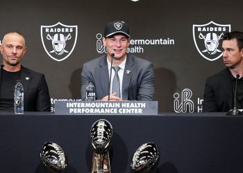 Mjesta za slijetanje kvoterbeka, rang lista NFL drafta 2026. i sat Diega Pavije UDFA