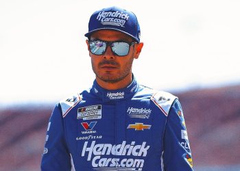 NASCAR koeficijenti za 2026.: Hamlin, Bell i Larson najperspektivniji igrači za Kansas