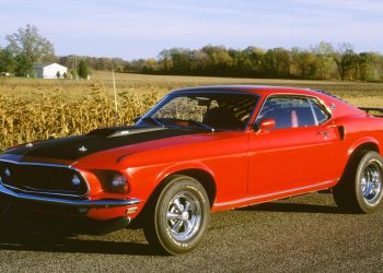 Petogodišnja restauracija Mustanga vrijedna 24 tisuće dolara završava povratkom vlasnikovog automobila u komadima