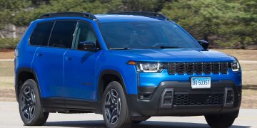 Prva recenzija vožnje: 2026 Jeep Cherokee se povećava i postaje hibrid