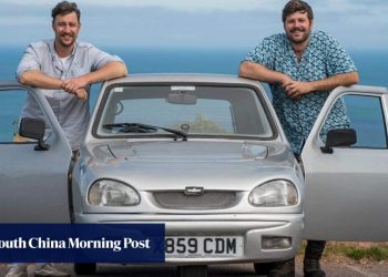 Putovanje od Ujedinjenog Kraljevstva do Južne Afrike s dvojcem torbi na 3 kotača, svjetski rekord i brojne poteškoće s automobilom