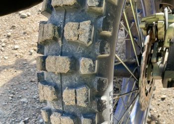 Recenzija Pirelli MT 21 Rallycross: Yamaha Ténéré 700 Projekt Motor – Vrhunski motociklizam