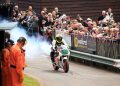 Steve Parrish i Charley Boorman glume u Bike Bonanza na Shelsley Walshu