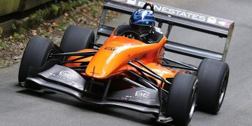 Tighe nastupa na British Hillclimb Championshipu