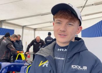 Upoznajte tinejdžera s ciljevima usmjerenim na Formulu 1