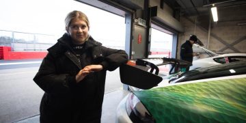 Yarm tinejdžerica Gracie Mitchell spremna za svoj debi u Porsche Sprint Challengeu na Donington Parku