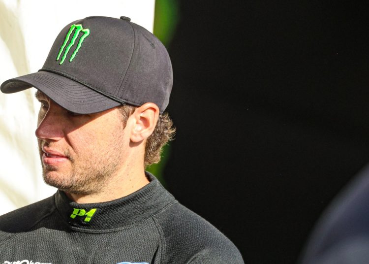Cam Waters se vraća korijenima vozeći bratov auto na Speedwayu