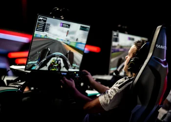 Gledajte cijelu akciju iz 12. kruga Svjetskog prvenstva F1 Sim Racing 2026