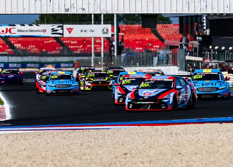 Michelisz postaje prvi pobjednik sezone 2026.