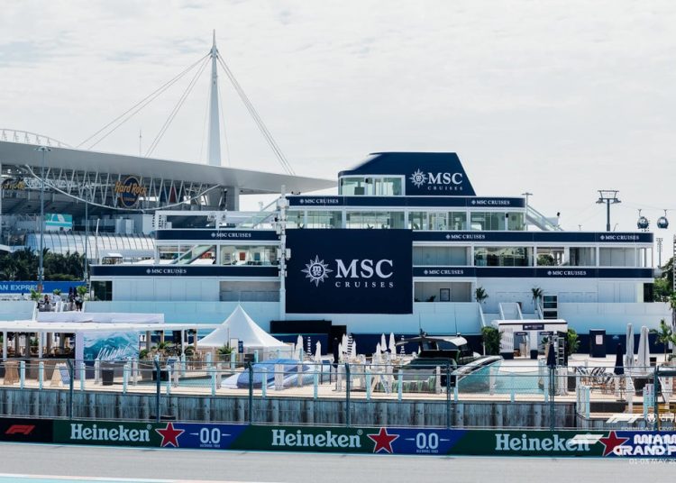 Najnovija sjedala za Miami GP izdižu se iznad staze, uz luksuzne kabine po cijeni od 95.000 dolara