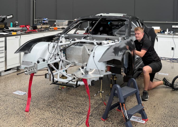 Nova šasija Mustanga za Grove Racing