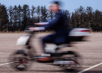 Urbana pogodnost Eskute naglašava europsku kulturu mopeda