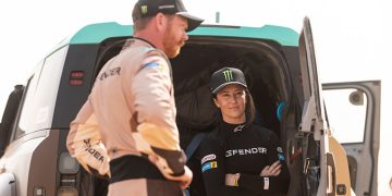 Warner Bros. Discovery predstavlja novu originalnu seriju koja dokumentira Defender Rally na reliju Dakar