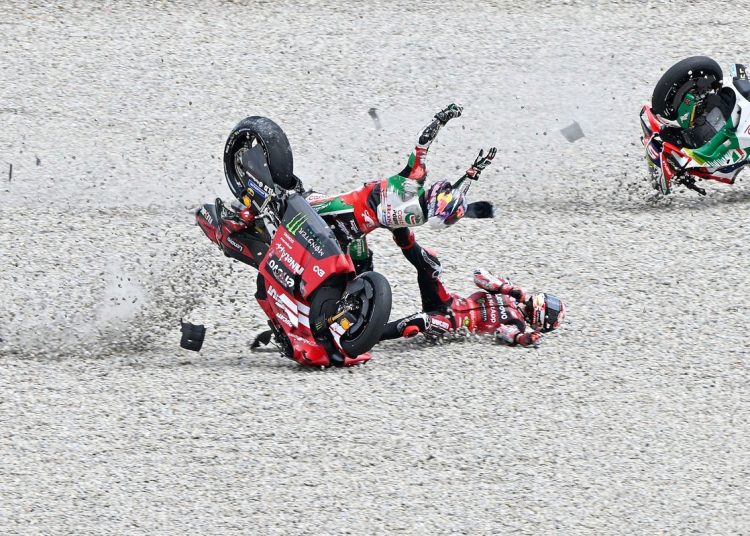 Zašto bi kaos na VN Katalonije mogao konačno potaknuti MotoGP vozače na ujedinjenje