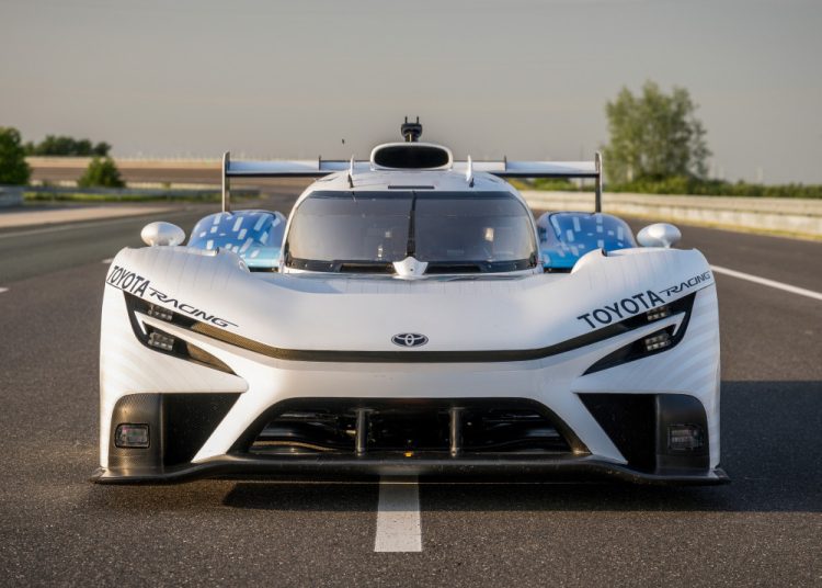 24 sata Le Mansa: trkaći prototip TR LH2