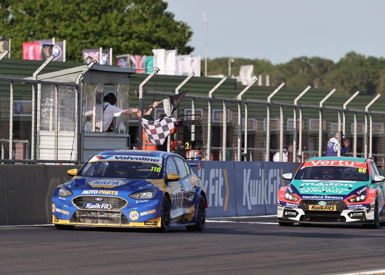 BTCC postavlja kurs za Oulton Park