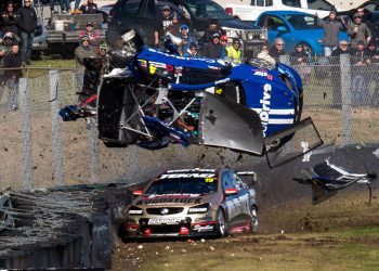 Blanchard Racing Team kupuje Supercar od Todda Hazelwooda nakon nesreće na Sandownu 2017.