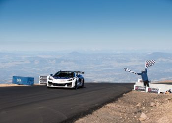 Corvette ZR1X oborila je rekord na Pikes Peak Hill Climb