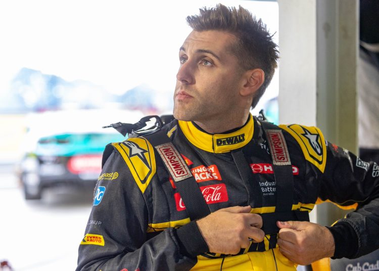 De Pasqualeova agresivnost srušila novi marker u finalnoj potjeri – Supercars