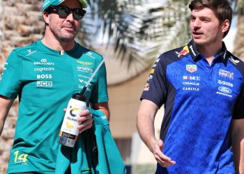 Fernando Alonso promatra Dakar Rally i Le Mans uz Maxa Verstappena