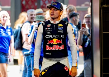 Izvan očekivanja: Verstappen i Hadjar impresionirani tempom Red Bulla u kvalifikacijama za VN Barcelone i Katalonije