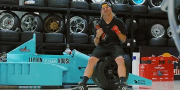 Mad Mike gradi drift bolid Formule 1 s rotacijskim pogonom
