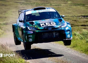 Međunarodni reli Donegal: Kris Meeke predvodi Calluma Devinea i Josha McErleana