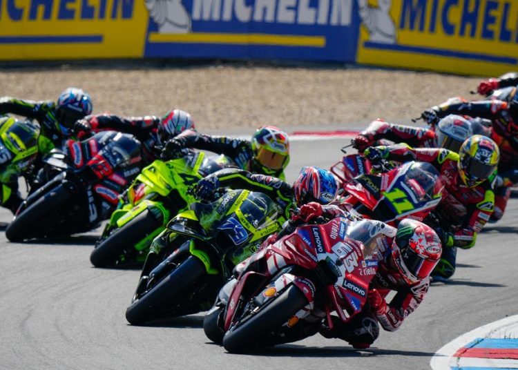 MotoGP grupa i svih 11 timova potpisali ugovor za razdoblje 2027-2031. MotoGP grupa i svih 11 timova potpisali ugovor za razdoblje 2027-2031.