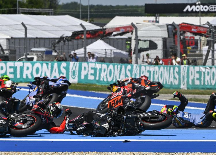Podcast: Je li se katastrofa na početku MotoGP-a u Mađarskoj mogla izbjeći? Podcast: Je li se katastrofa na početku MotoGP-a u Mađarskoj mogla izbjeći?