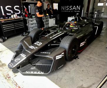 Prvi dojmovi Olivera Rowlanda o bolidu Nissan Formula E GEN4 Prvi dojmovi Olivera Rowlanda o bolidu Nissan Formula E GEN4